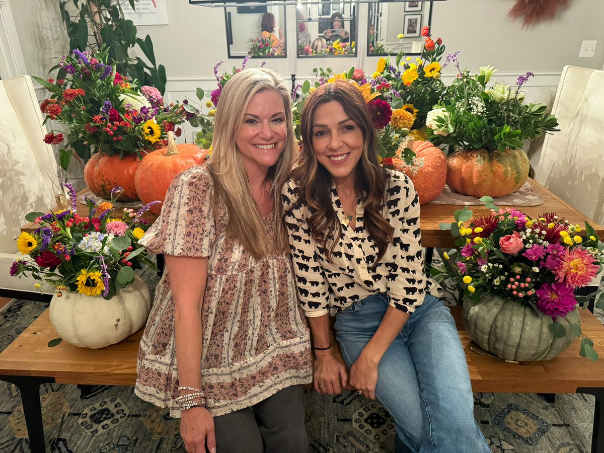 melanietc's tweet image. So grateful for the talented &amp;amp; creative @KMcKay_Designs who helped me create this fun @cadredc ladies night designing fall floral arrangements. 🎃💐 Love you, sister. 🫶🏻✨ #unnetworking #havemorefun