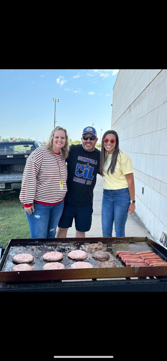 Returned to <a href="/smslearns/">smslearns</a> today to do something I always enjoy…grilling for awesome staff! Thanks for the invite <a href="/Mrs_CoachT/">Angela Teel</a> and <a href="/angel_perezTX/">Angel Perez</a>. Shout out to <a href="/EnergiaSaves/">Energia</a> for letting me serve amazing districts in many different ways. Finished the day with some Raider football