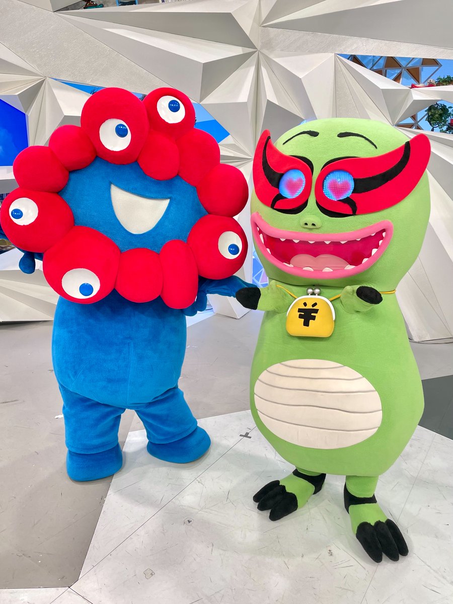 大阪・関西万博公式キャラクター #ミャクミャク が「めざまし8」に遊び