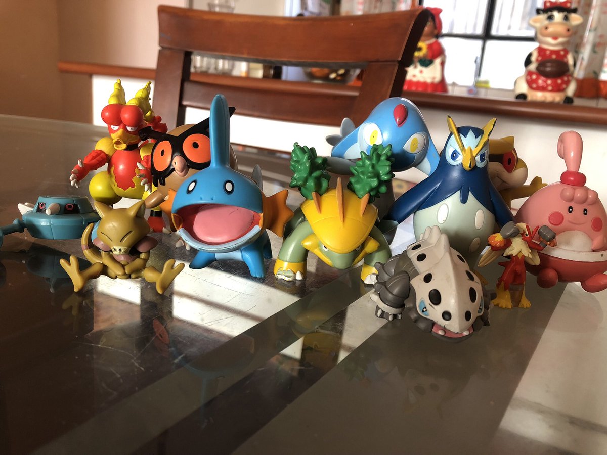EnzoeCore's tweet photo. Más Pokes para la colección 🤓 https://t.co/7rkLk0eBhJ