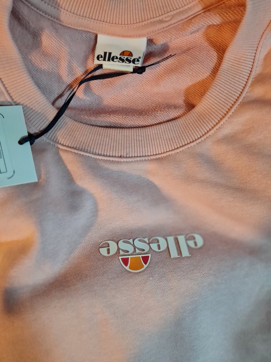 arelissm's tweet photo. @RipleyChile hice una compra por internet de 4 productos en total:
1 viene con sensor de seguridad
2 viene con logotipo pegado al revés, NO PARECE ORIGINAL

NECESITO CAMBIOS y UNA EXPLICACION PARA ESTOS ERRORES GRAVES. https://t.co/D4ThvGg64G