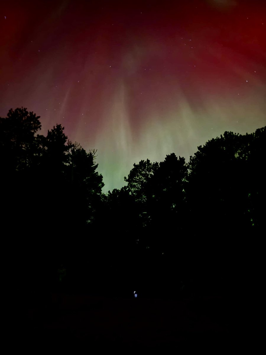 Gabz_22_'s tweet photo. Oh how the Aurora amazes me every time. Little Presque. #northernlights #AurorBorealis @NWSMarquette https://t.co/uwe6BTHY4k
