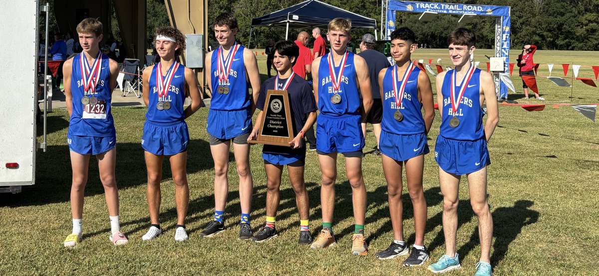 bhxctf's tweet photo. Congrats to our boys varsity team for winning their 7th consecutive district championship today! A stellar performance, winning 7 of the top 10 spots, qualifying for regionals. Aiden Faz &amp; Aubrey Gibson won individual district champion &amp; runner-up, respectively! @BH_Athletics https://t.co/eVYl5lQoAQ