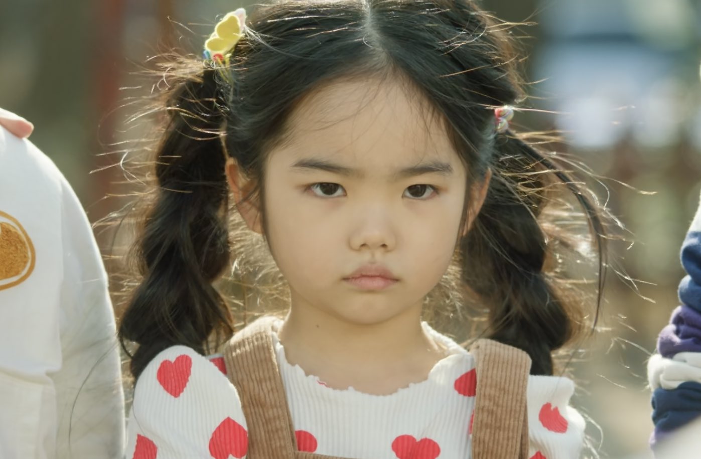 [잡담] 조립식가족 틀었는데 아역 너무 귀엽다 ㅠ | 인스티즈