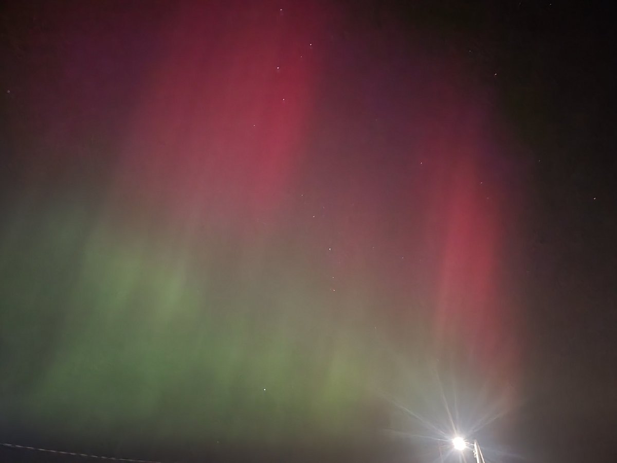 QCWildDog's tweet image. #northernlights in Iowa. Amazing