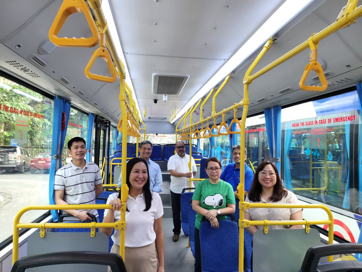 QCMayorJoy's tweet photo. QCitizens, malapit nang umarangkada ang Electric QCity Bus! 

Dito sa Quezon City, we walk the talk! Isa sa 14-point agenda ng pamamahala ni Mayor Joy Belmonte ay “build a livable, green, and sustainable city.” https://t.co/tfvRdHBAwB