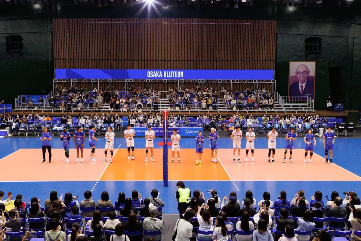 JIJIDJSARINA's tweet photo. パナソニックパンサーズ
から
大阪ブルテオンへ

Vリーグ
から
SVリーグへ

最高の仲間と
最高のリーグで
最高のパフォーマンスを！！

日本のバレーボールが
国内でも
世界でも
盛り上がっていけるように
みんなで頑張ります！！！

#SVリーグ
#大阪ブルテオン
#OSAKABLUTEON
#バレーボール https://t.co/v7j11bDY1s