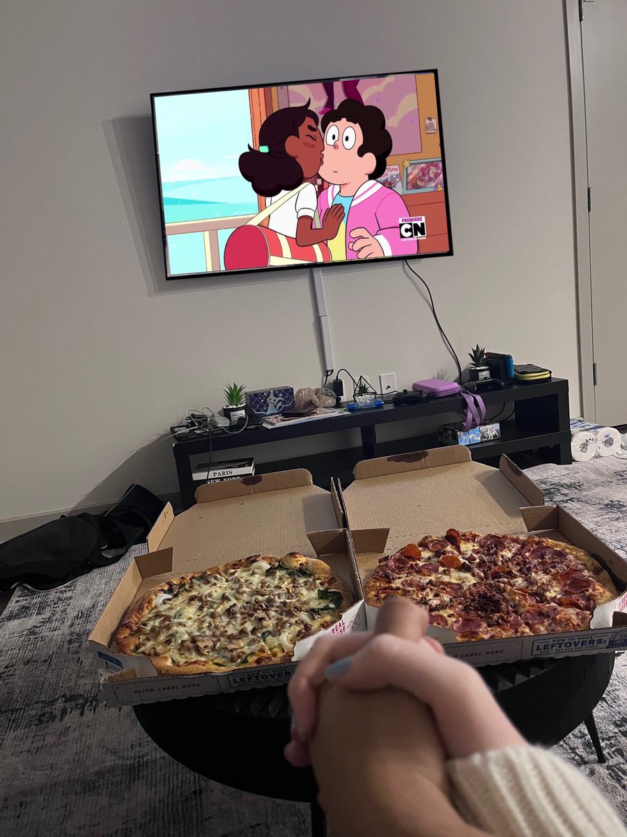 connverse comfort tweet media