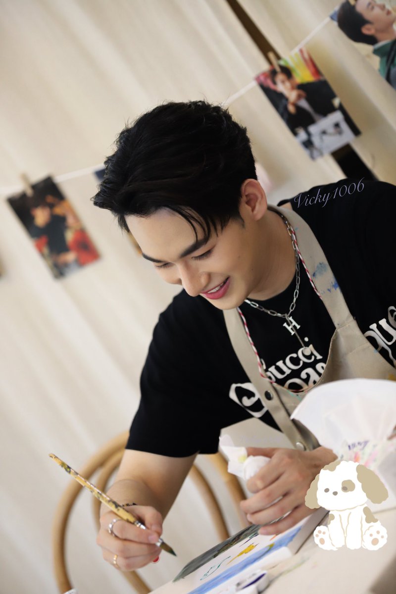 vicky11060521's tweet photo. 🎉
生日快乐～
#HaiSarunsathorn
Happy birthday
#HappyHaiiDay2024 
🎂
（Thank you for choosing my painting😊） https://t.co/ujHYIUZjx9