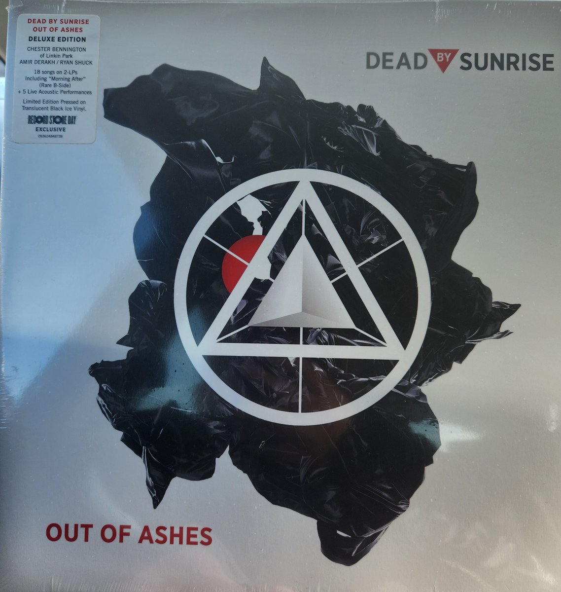 Out Of Ashes deluxe edition is now live on streaming and the stripped down live versions are so pretty! <a href="/DeadBy_Sunrise/">Dead By Sunrise</a> <a href="/rynsk/">R Y A N  S H U C K</a> <a href="/amirderakh/">Amir Derakh</a> <a href="/ChesterBe/">Chester Bennington</a>