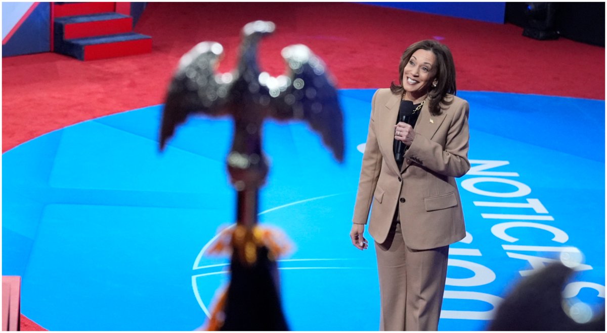 Harris reaches out to Latino voters without compromising on undocumented migrants allworldnews.site/2024/10/10/har…