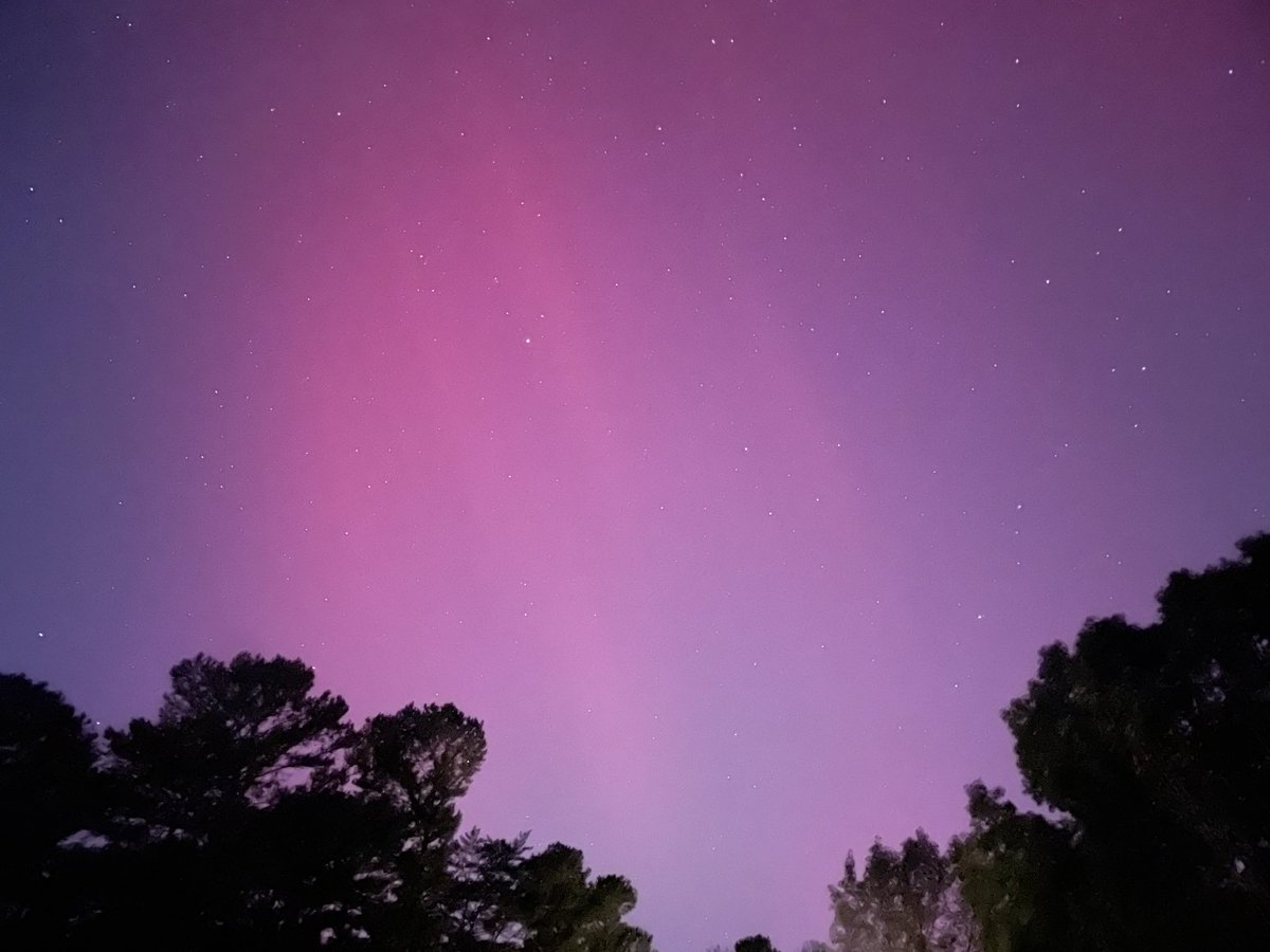 Austin_Huff59's tweet image. Solid showing of the Aurora tonight here in Dahlonega, GA                                               @NWSAtlanta @spacewxwatch @spann