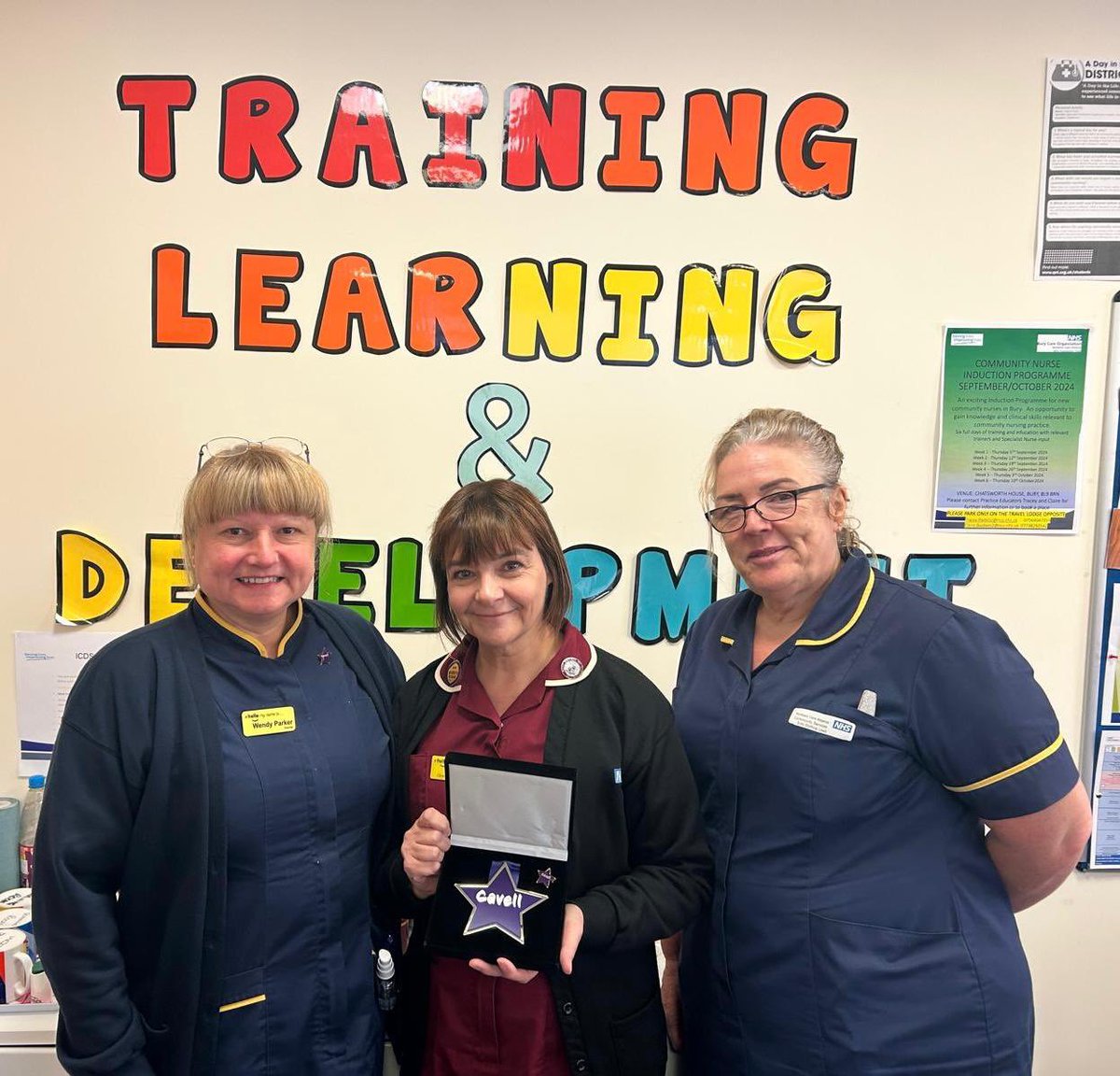 Tracey R tweet media