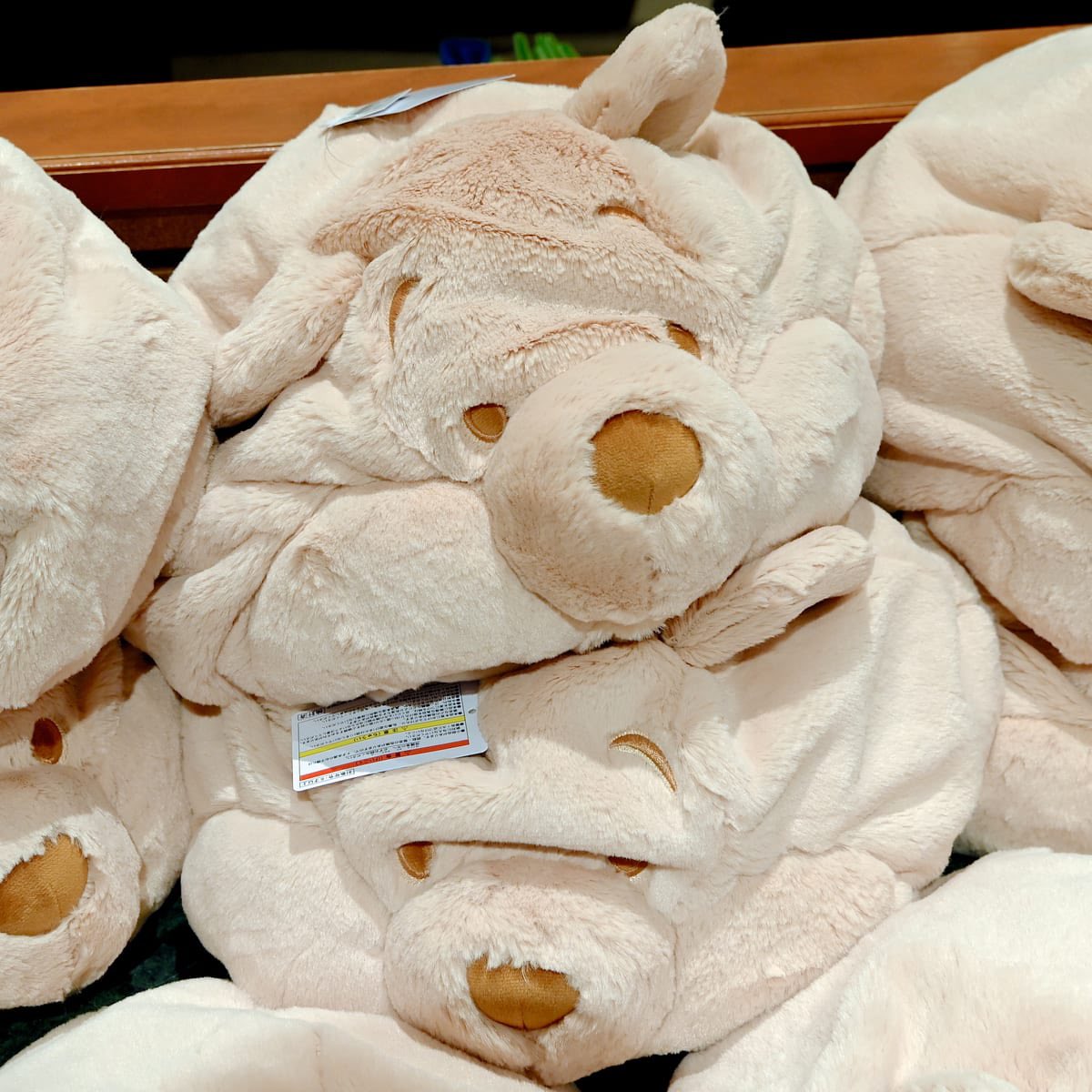 くすみカラーがかわいいプーさんのファンキャップ再販中☆