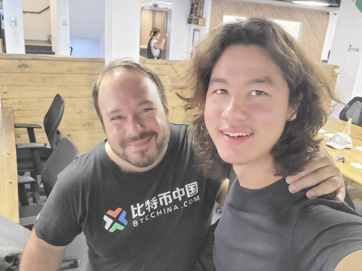 Great spending time in Buenos Aires, Argentina, with Diego  Gutiérrez-Zaldívar, founder of Rootstock, first smart contract platform and  side chain on Bitcoin. Raised over 22,000 BTC in 2018, about $83m then.  Currently