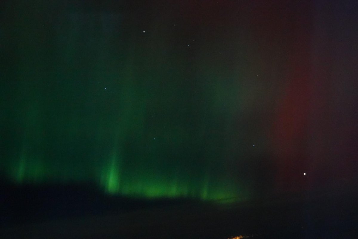Scott_Stransky's tweet image. Colorful auroras from @Delta 702 this evening!
