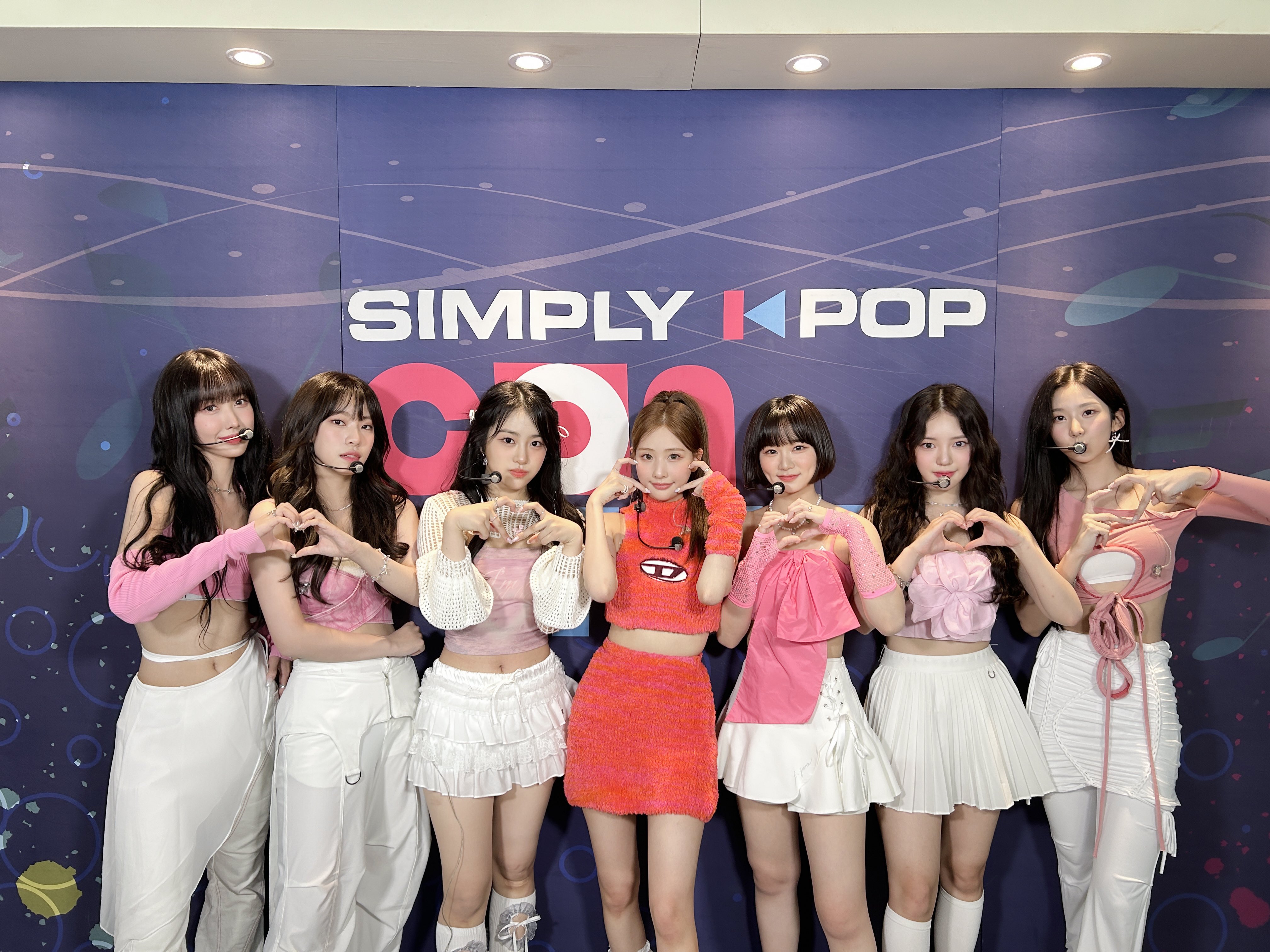 GZllMPIbgAAhbV2?format=jpg&name=4096x4096