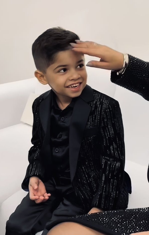 vidsmaraisa's tweet photo. marília, seu filho é a coisa mais linda…❤️😭 https://t.co/syMijAmcX5