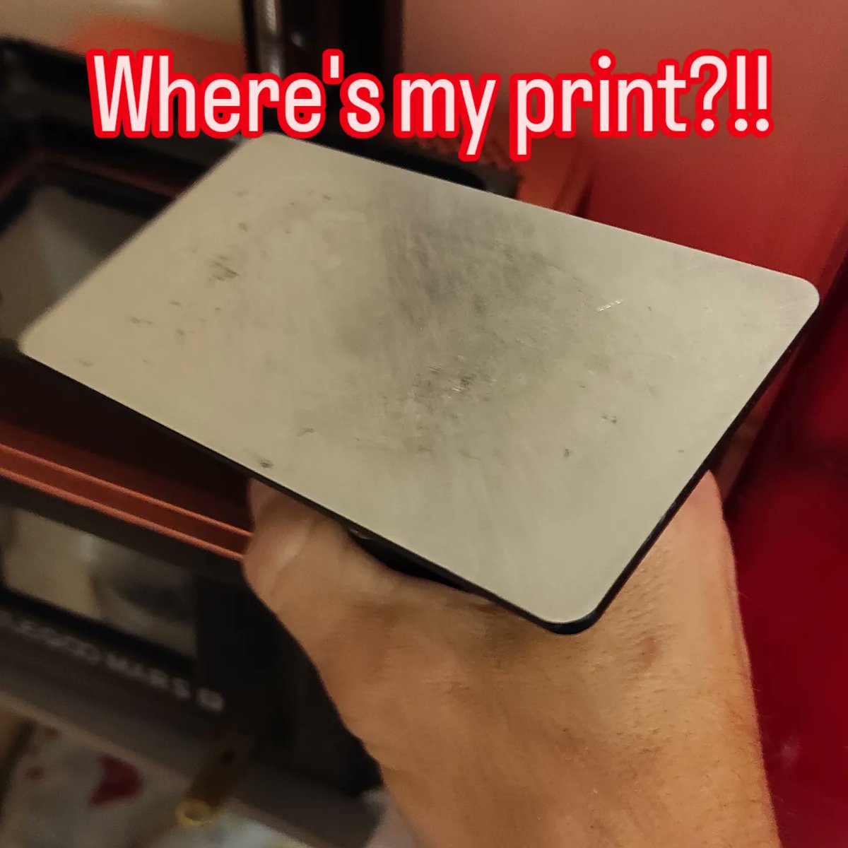 DibsYard's tweet image. Photo 1: The result of an hour and a half printing this morning.
.
Photo 2: The reason why. No resin. I did not full it back up after doing the FEP change a couple of weeks ago.
.
#printingfail #3dprintingfail #3dresinprintingfail