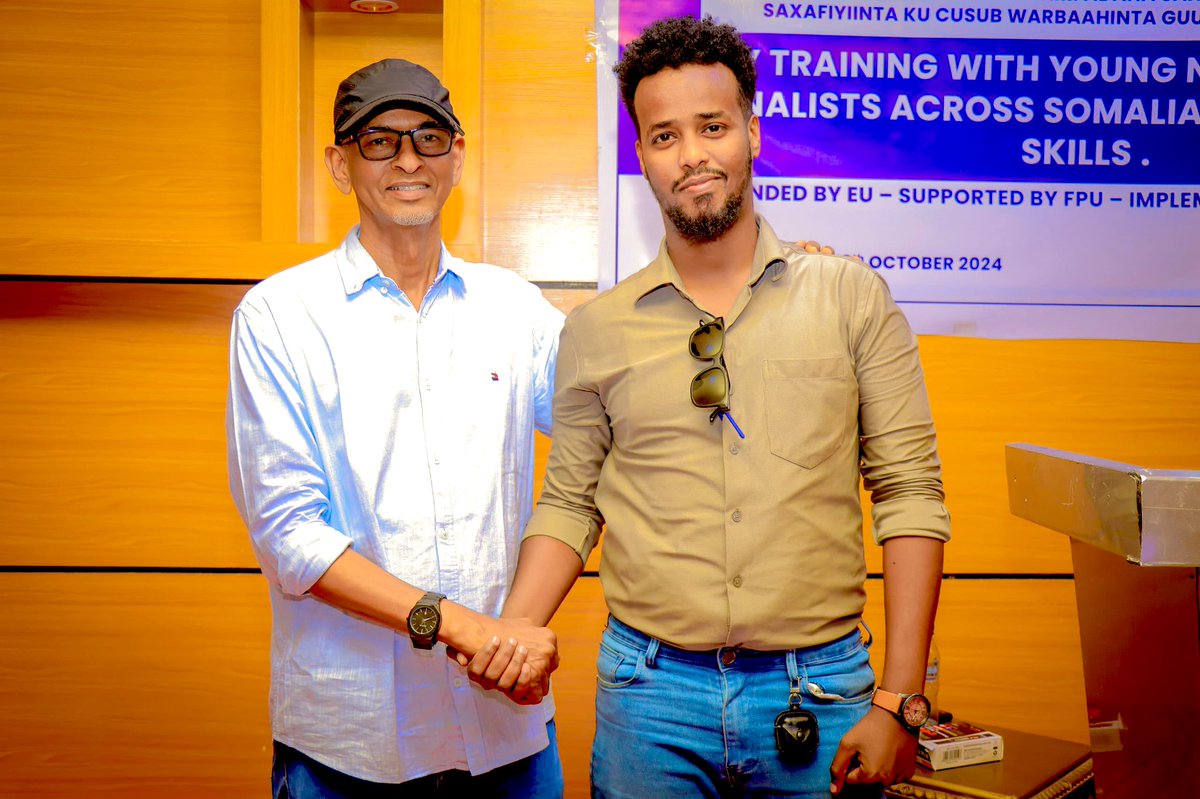 fuad_abdirashid's tweet photo. 20 journalists working in Qardho, Karkar region of Puntland, attended the two-day training provided by the Somali Journalists Association (FESOJ) in cooperation with the Puntland Journalists Association (MAP). https://t.co/6hSCpehHwl