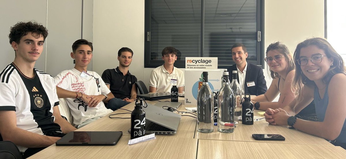 Nous proposons un défi aux étudiants participant à #Challenge24Ori  
🕞 24 heures de créativité pour développer le #recyclage ♻️ des 📲 en #Corse 
#Innovation