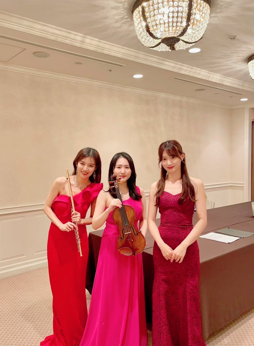 フルート朝美さん＆ピアノゆりかさんとトリオ✨
またご一緒できるよう頑張ります🎻