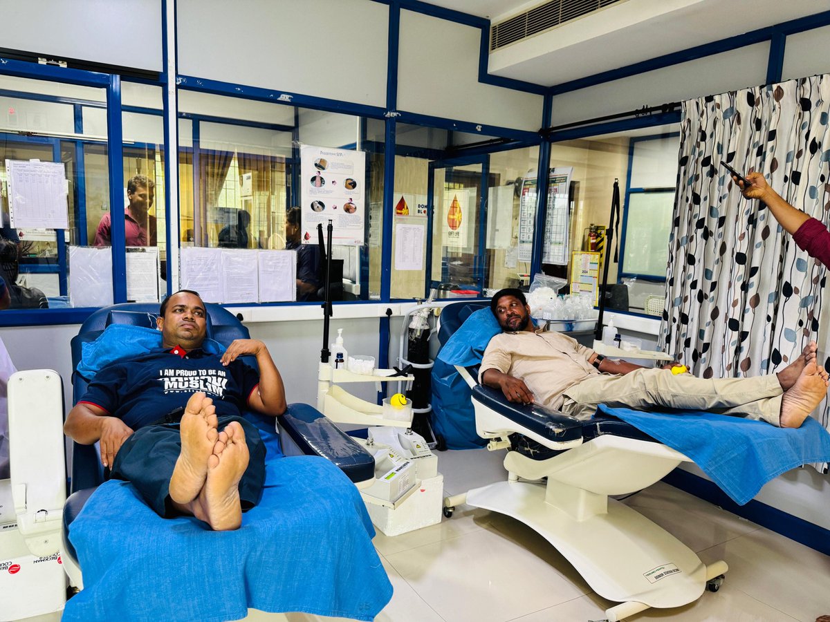 mkaindia's tweet photo. On 6th Oct 2024, Majlis Ansarullah and Majlis Khuddamul Ahmadiyya Coimbatore, Tamil Nadu, united for a noble cause by organizing a blood donation camp. 5 Ansarullah and 4 Khuddam members donated blood, embodying the true spirit of service and humanity. #BloodDonation #MKAIndia. https://t.co/avwXlNn9mw