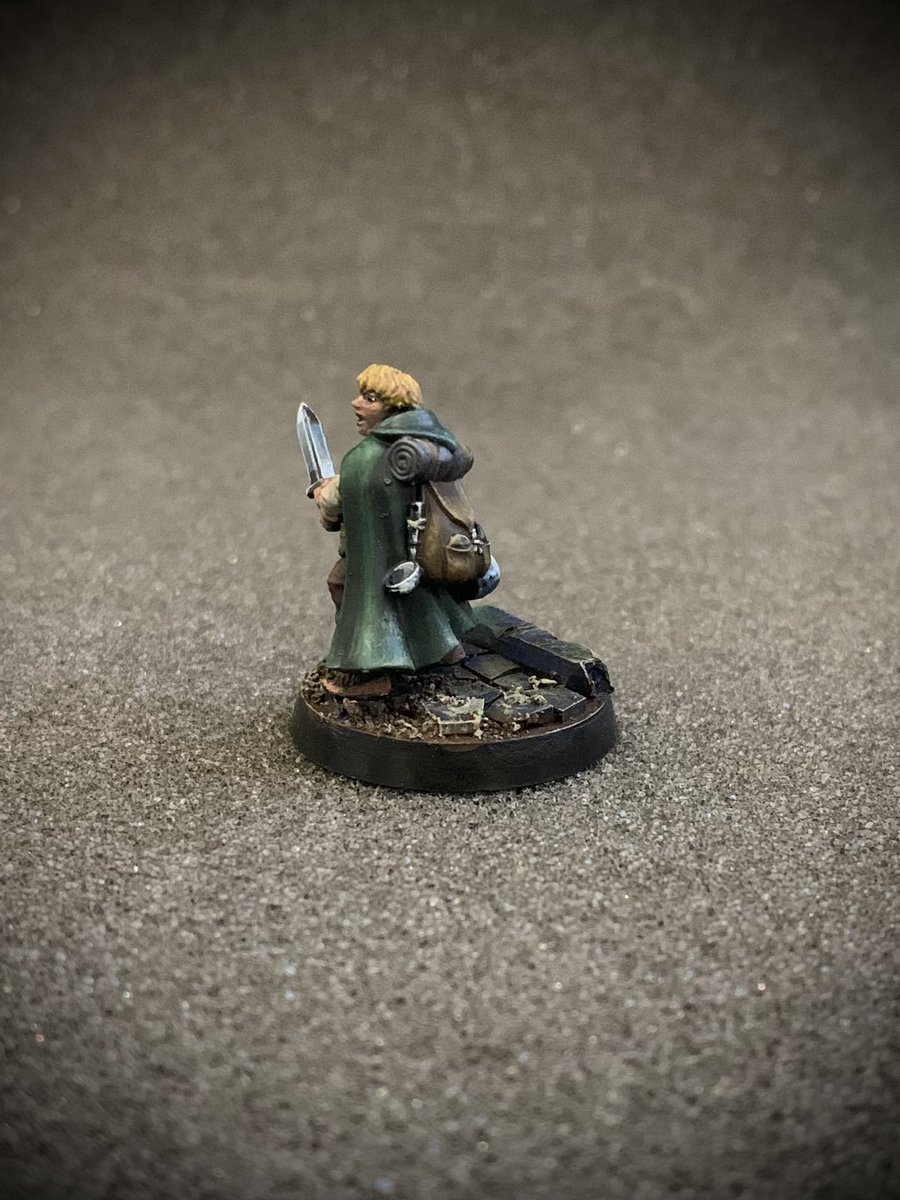 FastPanda86's tweet photo. #notsamvisegamgee #mordheim #halflingscout #hobbit #wyrdstone #osl #miniaturewargames #paintingminiature #wargamehobby #lotr #paintemall #playpainted https://t.co/PejnGXG7WC