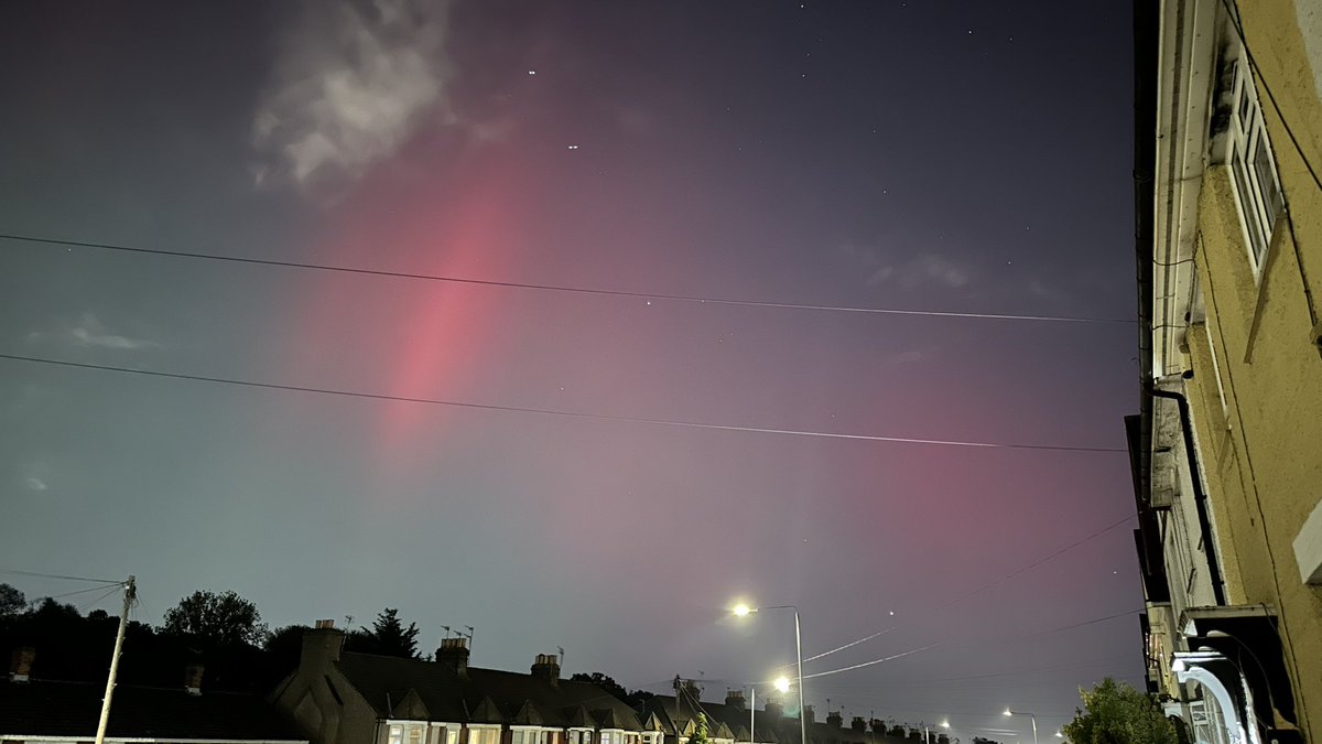 kelwhfc's tweet photo. Treated to the #Aurora last night, first time seeing this #AuroraBorealis https://t.co/u9Zvz5X6sd