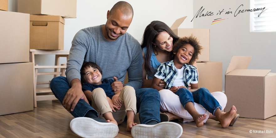 Spend time in  Germany with your family👪♥️
 
Although there are some conditions attached to #family reunification, as an  skilled worker from abroad, you are sure to fulfill them:  make-it-in-germany.com/en/visa-reside…