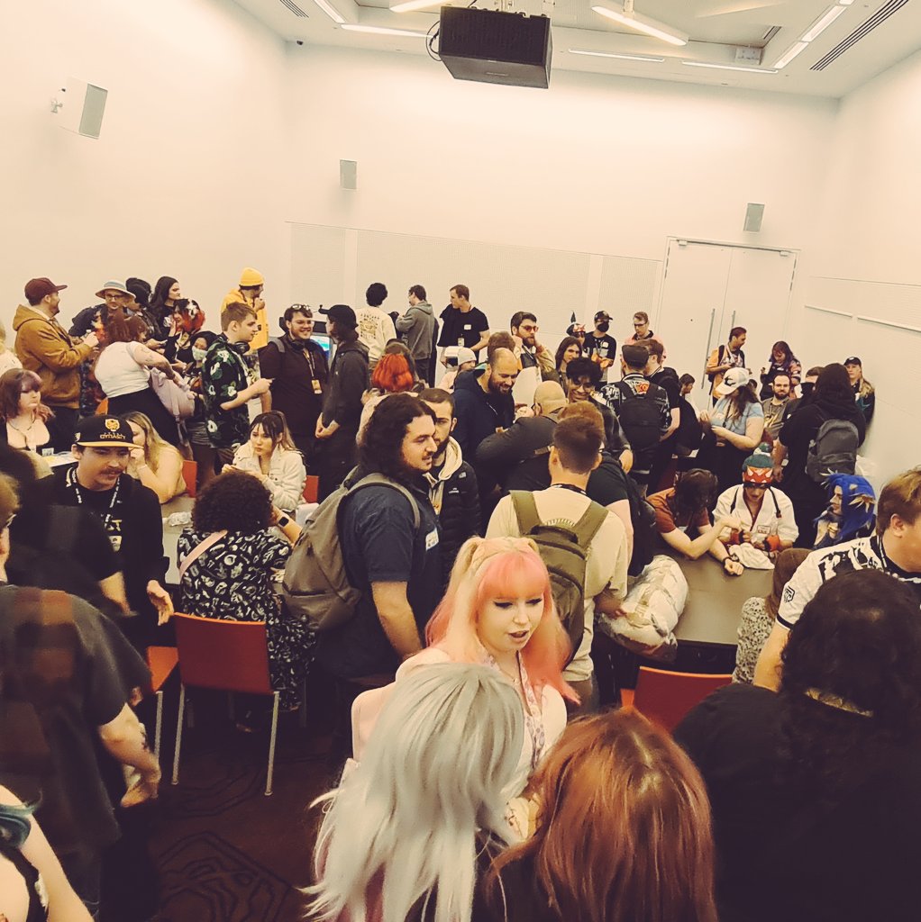dix0nm8's tweet image. Over ONE HUNDRED AND SEVENTY players came to today's Overwatch 2 Community Meetup at #PAXAus! The room was at capacity and there was a queue to join in! It was so nice to see everyone meeting old and new friends alike ๐
@Blizzard_ANZ @PAXAus @PlayOverwatch