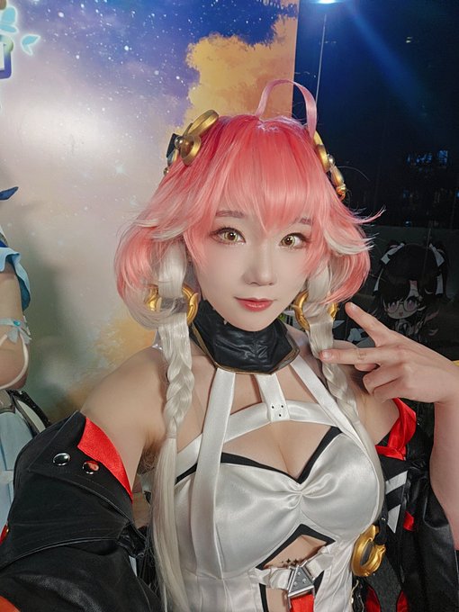 Twitterのコスプレ画像20