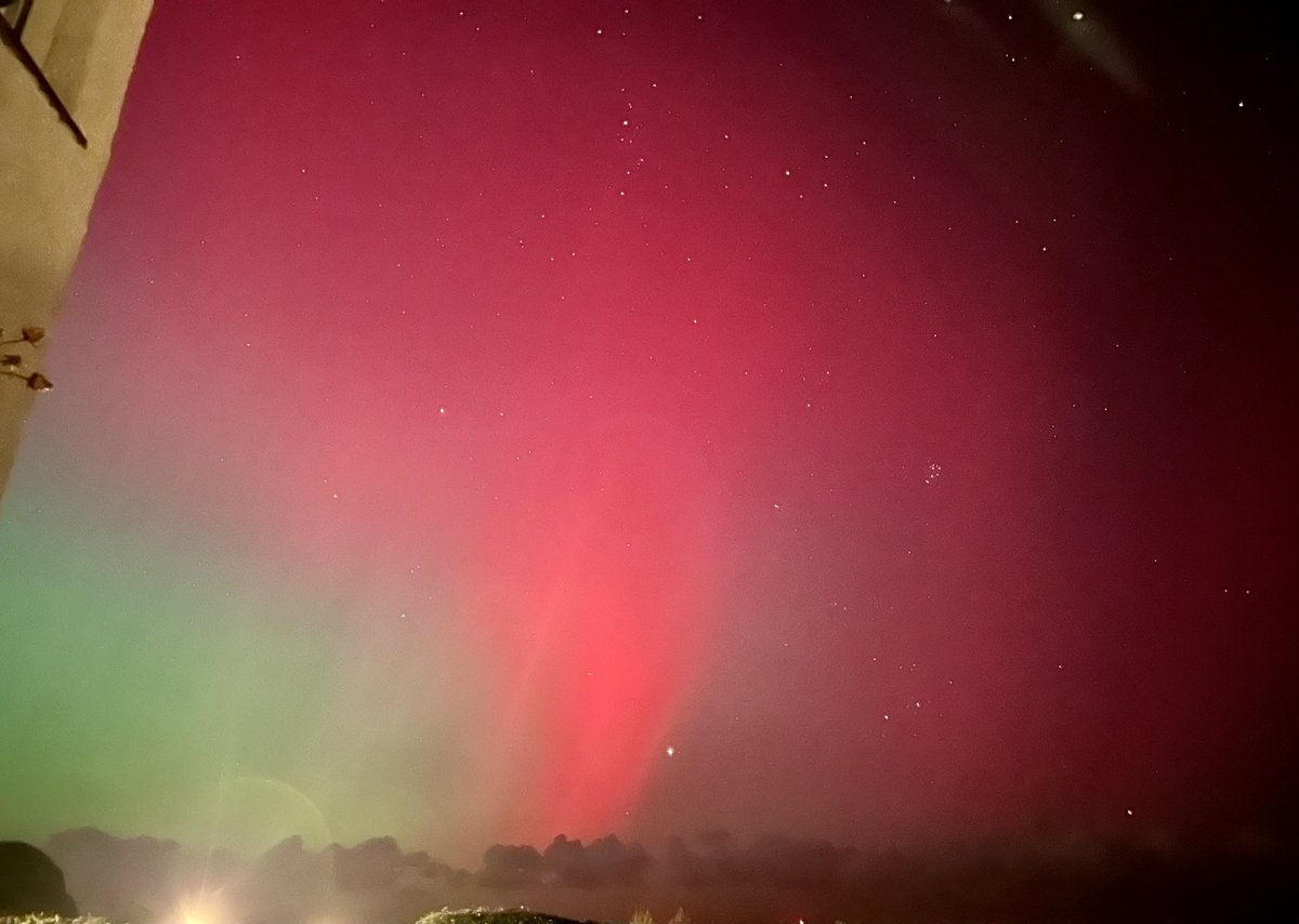 SkegnessLisa's tweet photo. The beautiful views from our house this morning and last night 🌅 
#Skegness#sunrise#northernlights #bigskies https://t.co/KqeHddGbrW