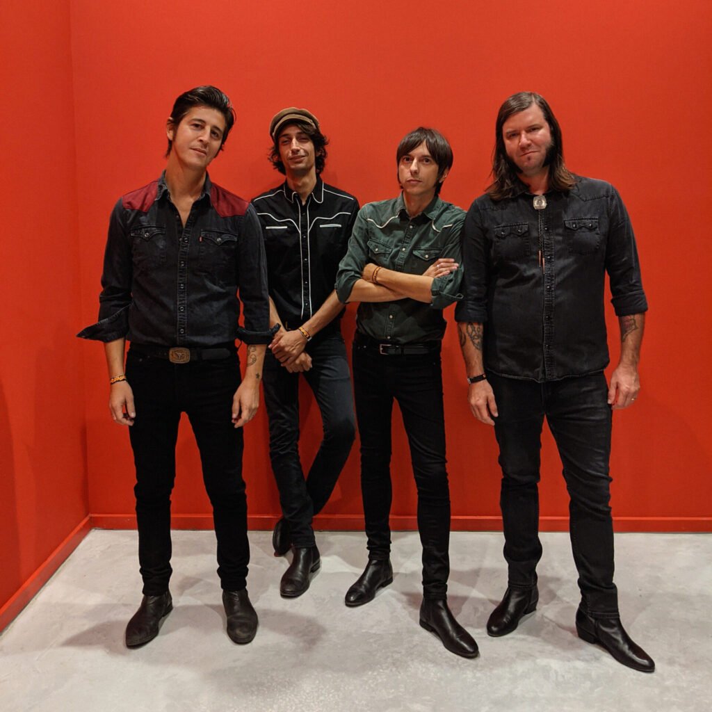 elsotaescala's tweet photo. #bersions
874.- #ThePeawees "Reach the Rock" -2018- (#NigelDixon, #GaryMyrick, #PaulSimonon) #Havana3am -1991-
https://t.co/fLKbNZXZHf https://t.co/I4lczkYp0w