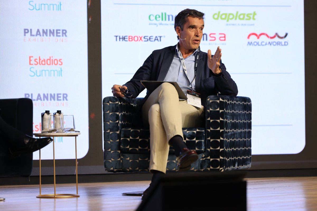 💬 Nuestro CEO, <a href="/respaldiza_raul/">Raul Respaldiza</a>, moderó uno de los paneles de discusión de la primera edición del #EstadiosSummit.

🏟️ Allí se habló de diseño, explotación y negocio de estadios y centros deportivos, en una jornada que te resumimos aquí: linkedin.com/feed/update/ur…