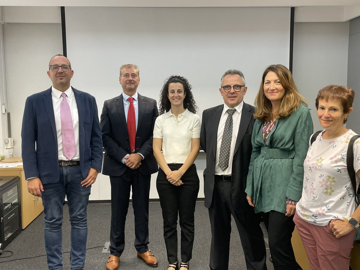 Amparo Sanz-Marco tweet media