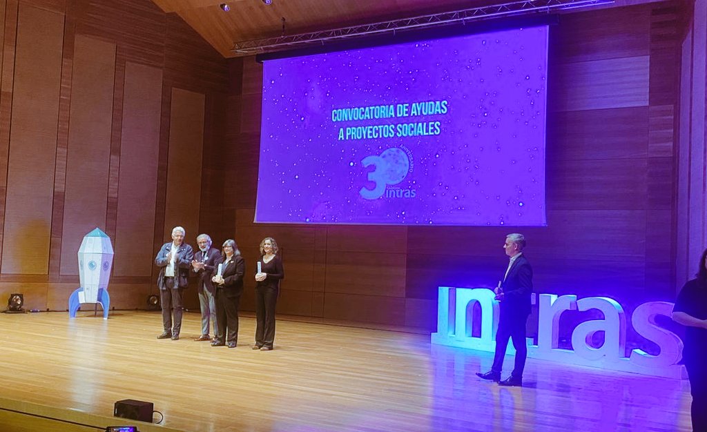 TRIOADARTIA's tweet photo. Tremendamente agradecidas.
Esto nos hace especial ilusión.Sensibilizar y mostrar, poner el cuerpo y la música por la salud mental es un honor, de la mano de María San Miguel es un sueño hecho realidad💜
@fintras @olayaha @nuriafrauta @MariTriniSanMig #mapva #adartia #SaludMental https://t.co/seCCKvzvHB