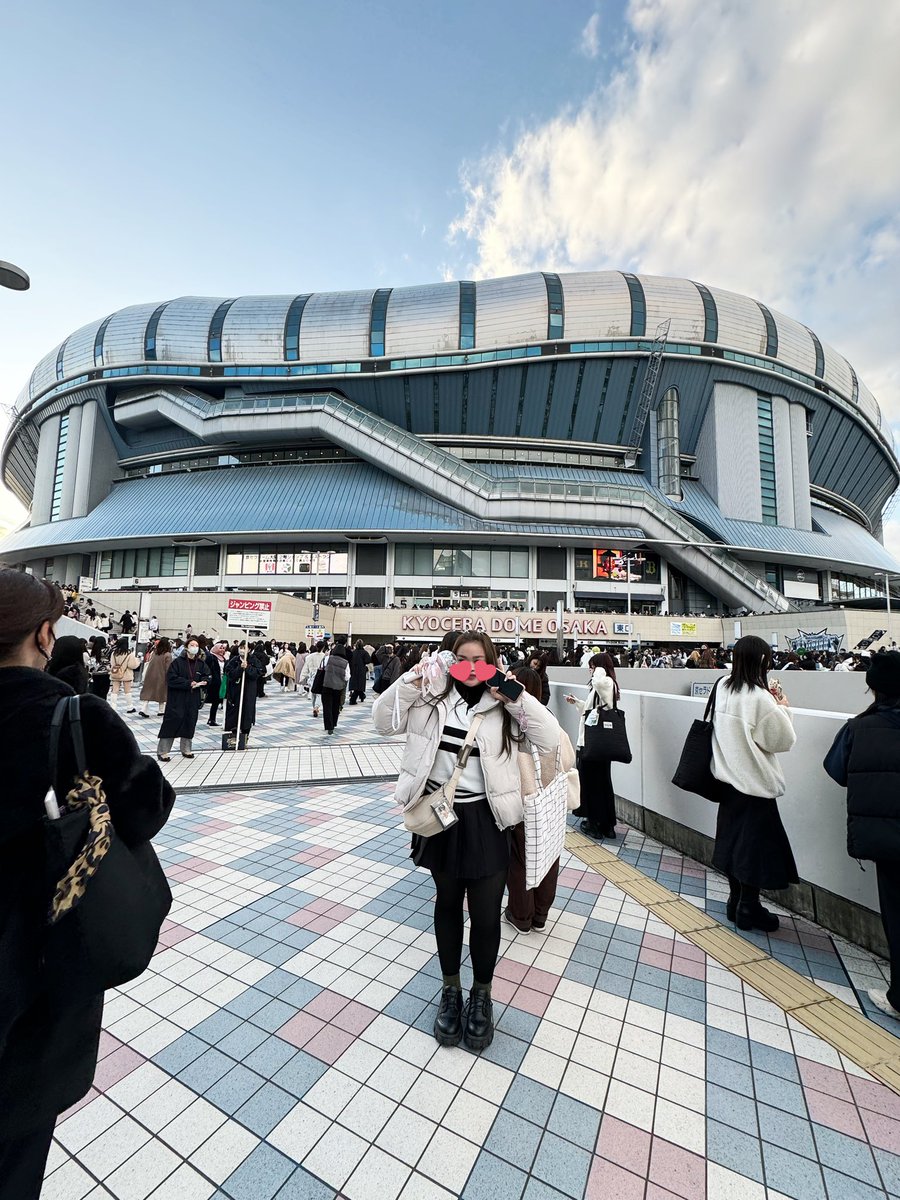 deerhaz's tweet photo. posting ftj osaka bc 17RH will start na and 17RH bulacan will be my next con posts na 🤩 #manifesting #claimit #ownit #boogsh 

i miss you @pledis_17 #nangulila https://t.co/jbPCXEqhBz