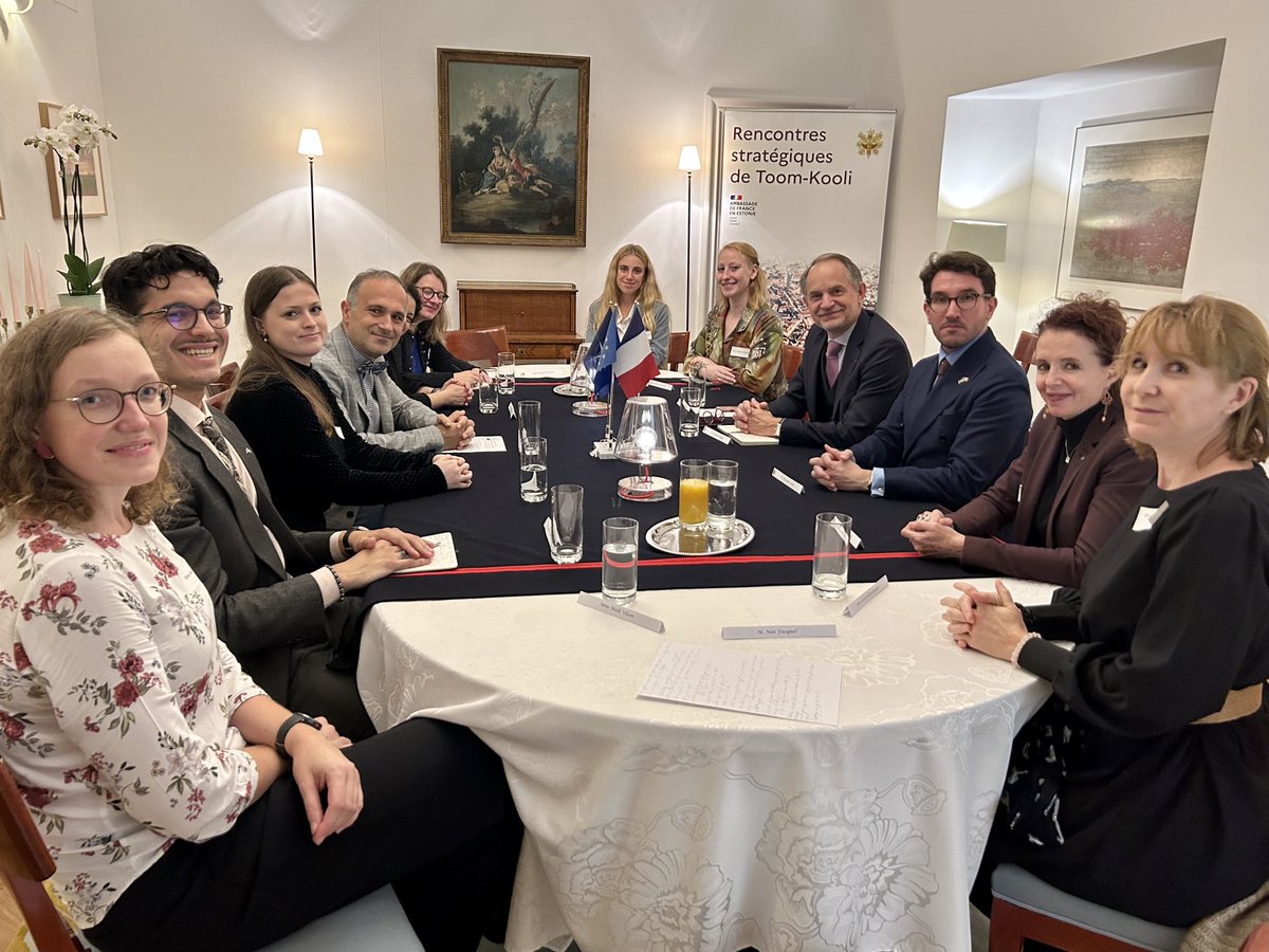 EmmanuelMignot2's tweet photo. Nice  gathering yesterday to celebrate the work of #FREETAD, @NATO funded 🇫🇷-🇪🇪 project fostering awareness and understanding of disinformation. This is just the beginning, with future research and educational initiatives in the works. @stbragh @skytteut @mfaestonia @FranceOTAN @Universite_Caen
