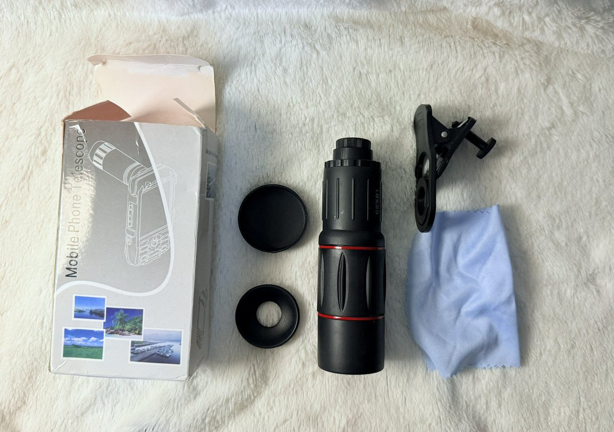 _jhcjy's tweet photo. APEXEL Zoom Lens for sale!

150 php only!
— complete inclusions, lens has no scratches
— great for taking concert vids and photos

MOP: GCASH, BPI
MOD: Flash, J&amp;T, LBC https://t.co/i4bLYMdPxK