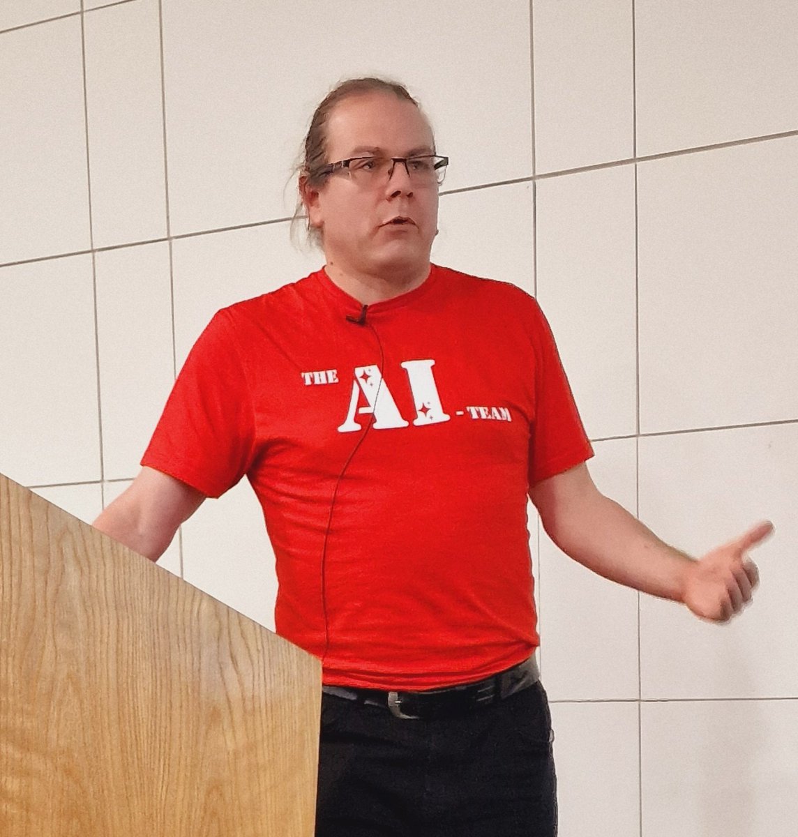 <a href="/SalesforceWill/">SalesforceWill</a> (or "Faceman" from the AI team) sharing his learnings from implementing #AgentForce at <a href="/inspire_east/">InspireEast</a>!

He said he was younger and had more hair when they started this implementation 🤭

#ButAILoveMyHair
(see what I did there?!😅)

#IE24 #InspireEast24