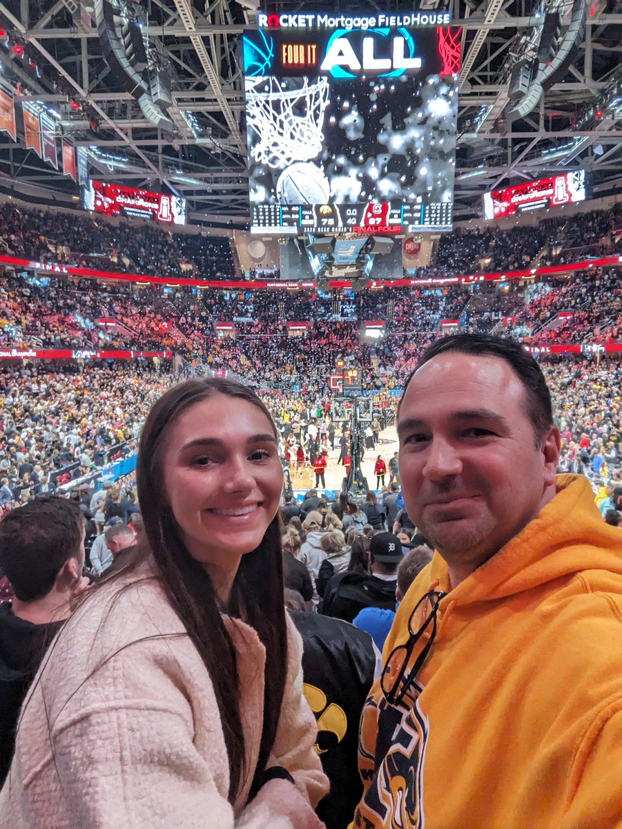NGattozzi's tweet photo. Happy Birthday @lydiagattozzi! Make it a great day!! https://t.co/zikuvAyNq1