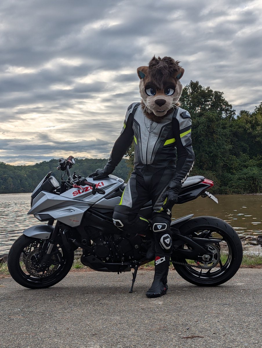 Another bike pic for #fursuitfriday