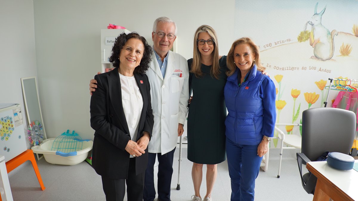 U.S. Ambassador to Chile (@usambcl) on Twitter photo .<a href="/POTUS/">President Donald J. Trump</a> y <a href="/DrBiden/">Dr. Jill Biden</a> lanzaron la Misión contra el Cáncer "Cancer Moonshot" con el propósito de acelerar el ritmo de los avances contra el cáncer. Fue inspirador visitar la Fundación Nuestros Hijos (FNH) <a href="/Nuestros_Hijos/">Fundación Nuestros Hijos</a> en Pedro Aguirre Cerda para conocer la forma en que ayudan a .<a href="/POTUS/">President Donald J. Trump</a> y <a href="/DrBiden/">Dr. Jill Biden</a> lanzaron la Misión contra el Cáncer "Cancer Moonshot" con el propósito de acelerar el ritmo de los avances contra el cáncer. Fue inspirador visitar la Fundación Nuestros Hijos (FNH) <a href="/Nuestros_Hijos/">Fundación Nuestros Hijos</a> en Pedro Aguirre Cerda para conocer la forma en que ayudan a