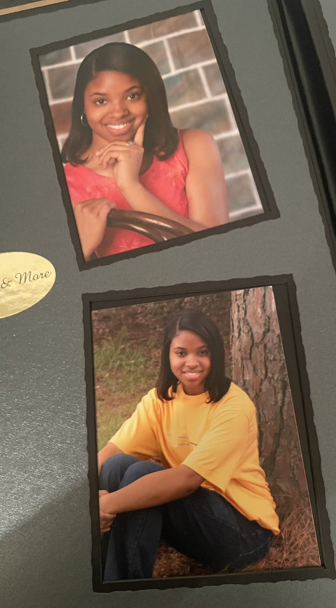 LaraeMyles's tweet image. #FlasbackFriday #ClassOf2004 ❤️🐯🤍