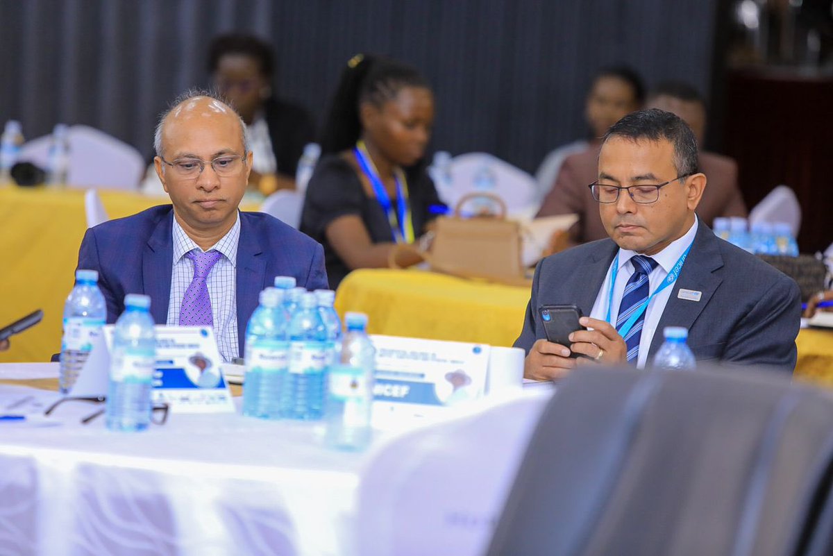 min_waterUg's tweet image. #MWEworks: The 1st Presidential Dialogue on WASH was celebrated under the theme;  “Prioritizing Water, Sanitation and Hygiene, Financing and Investment”. 

@UNICEF @Refugees @UNHCRuganda @waterforpeople @wellsoflife @uwasnet @OxfaminUganda @IRCWASHUg @MinofHealthUG @Educ_SportsUg