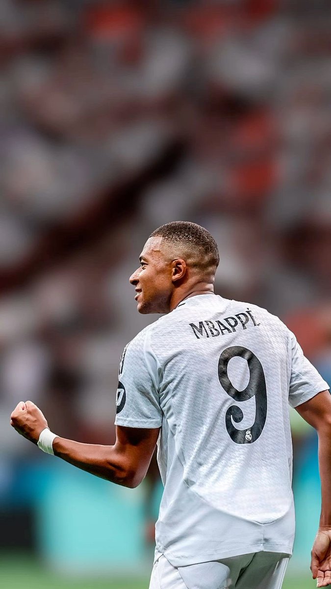 Las bocas que va a callar Kylian Mbappé, es lamentable que haya madridistas que quieren que le vaya mal y lo critican por todo da igual lo que haga que lo critican por eso es el mejor jugador del mundo.