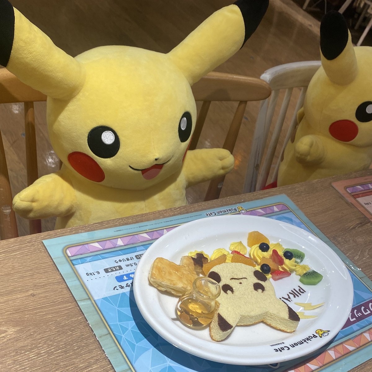 tangledupinfun's tweet photo. POKÉMON CAFE! The food was almost too cute to eat, but we managed! 😋 https://t.co/B0NQZ5gad2