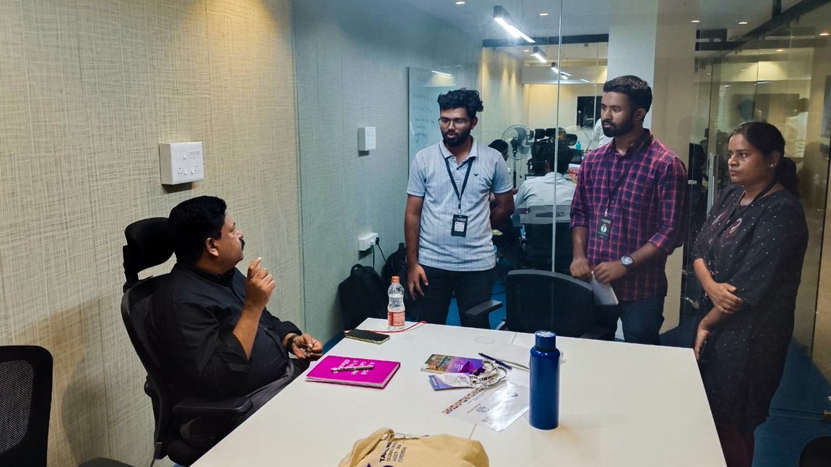 aswin_muthuram's tweet photo. September 2024 was a memorable month for @heyareweare! We had the opportunity to connect with many passionate individuals and even met Mr. Sivarajah Ramanathan, the CEO of StartupTN. We discussed the potential of AR/VR/MR in various industries. Thank you for all your support. https://t.co/hnRrldIFbx