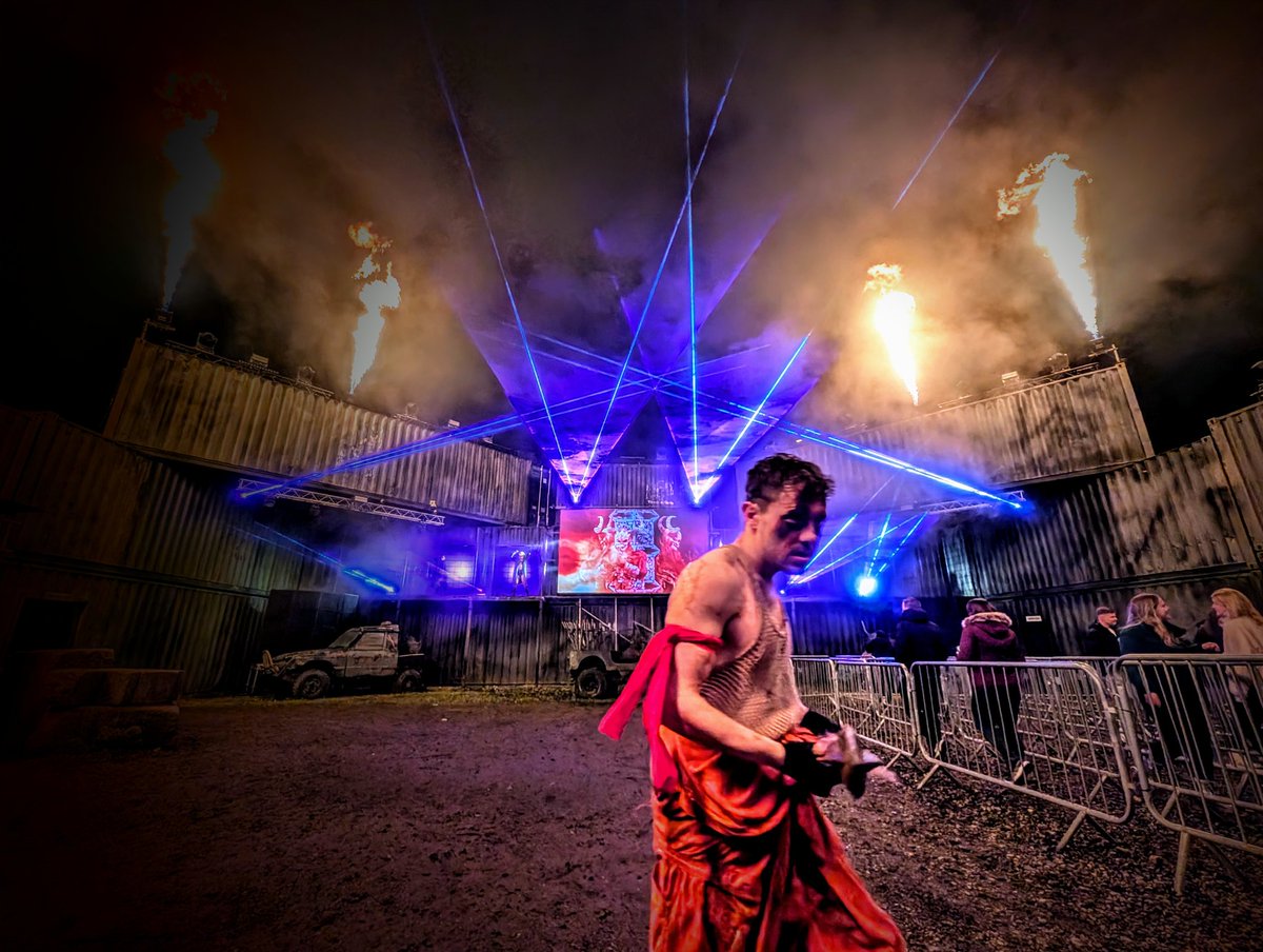 DEΛN COX tweet media